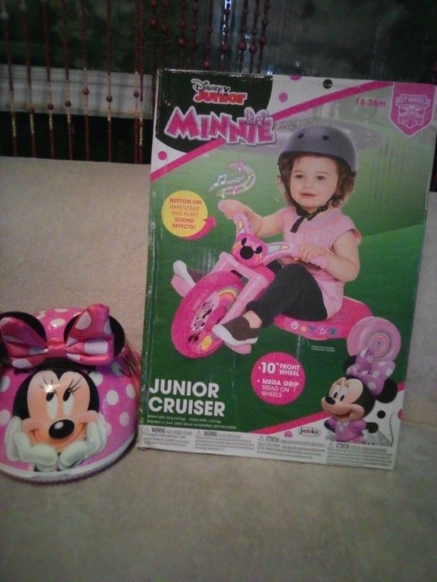 Minnie Mouse Jr Cruiser And Helmet