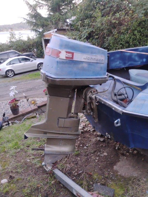 Evinrude Outboard Motor