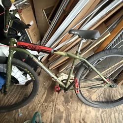 GT Performer 29" BMX bike, Heritage model in a green camouflage finish.