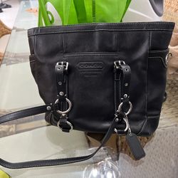 Coach Vintage F12343 Black Leather Gallery East West Tote Handbag Double Strap