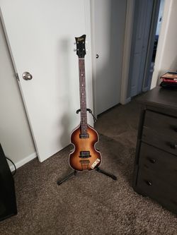 Hofner Vintage '62 Violin Electric Bass