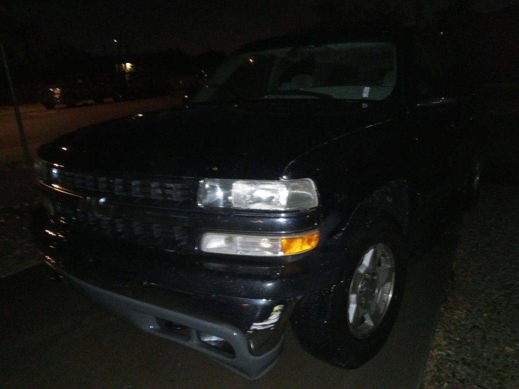 2003 Chevrolet Suburban