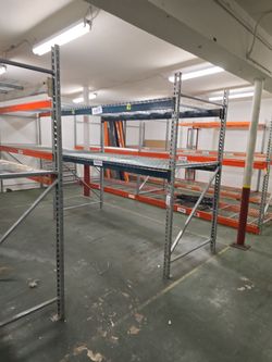 Free industrial warehouse pallet racks