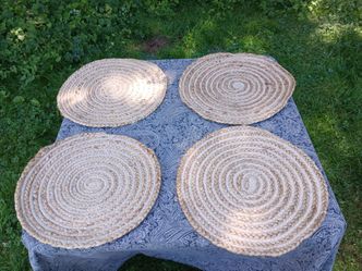 4 Rustic natural hand-braided jute placemats