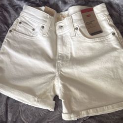 Women’s Levi’s Mid Length Shorts