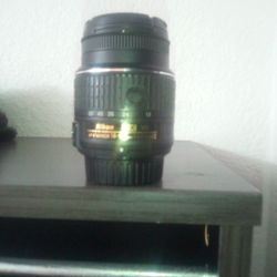 Nikon DX VR A F-S NIKKOR 18-55mm 1:3.5-56Gll