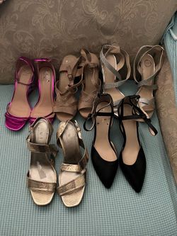 5 pairs women’s shoes size 11M