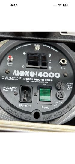 Vintage rare complete original Bogen mono 4000 studio strobe lighting kit.