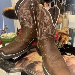 Ladies. Justin Boots 
