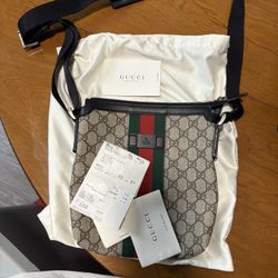 Gucci Supreme web Bag 