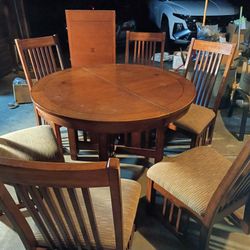 Dinnet Set With 6 Chairs 