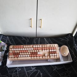 Wireless Keyboard And Mouse Set