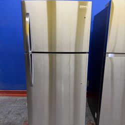Frigidaire Refrigerator 