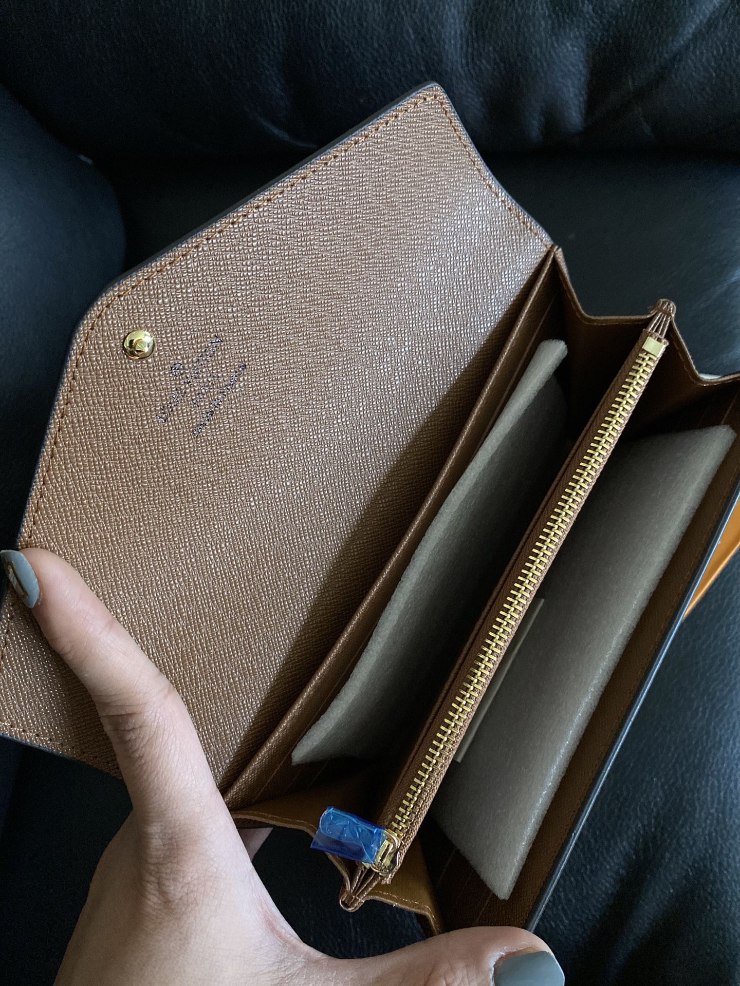 Louis Vuitton Mini Lin wallet for Sale in Des Plaines, IL - OfferUp
