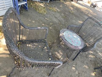 Outdoor chair and table