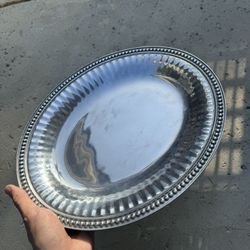 14” Wilton Armetale® Flutes & Pearls Medium Oval Tray