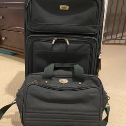 2 Piece Ricardo Luggage Set