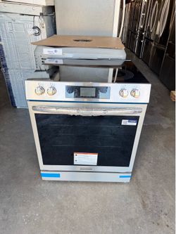 Frigidaire Gallery 30 in. 6.2 cu.ft. 5 Burner Element Slide-In Electric Range w/ Total Convection & Air Fry, SmudgeProof Stainless