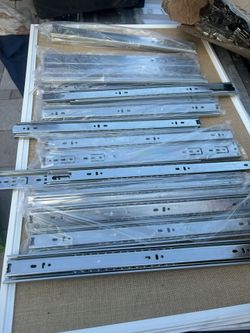  Hinchese For Cabinet Doors 10 Pairs $10 Each Pair 