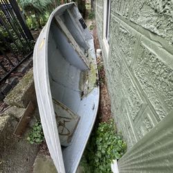 12 Ft Aluminum Boat