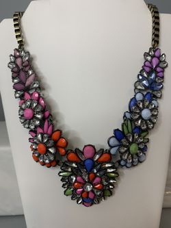 Exotic rhinestone chocker statement necklace
