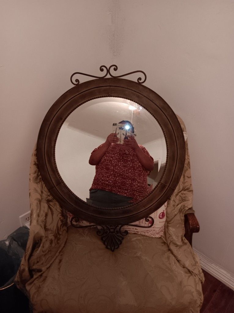 Antique Round Mirror (Brown )