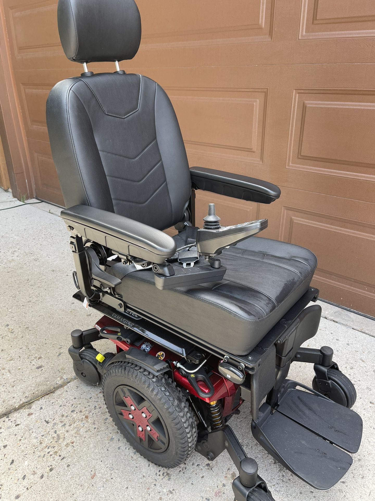 Quantum Edge 3 Power Chair