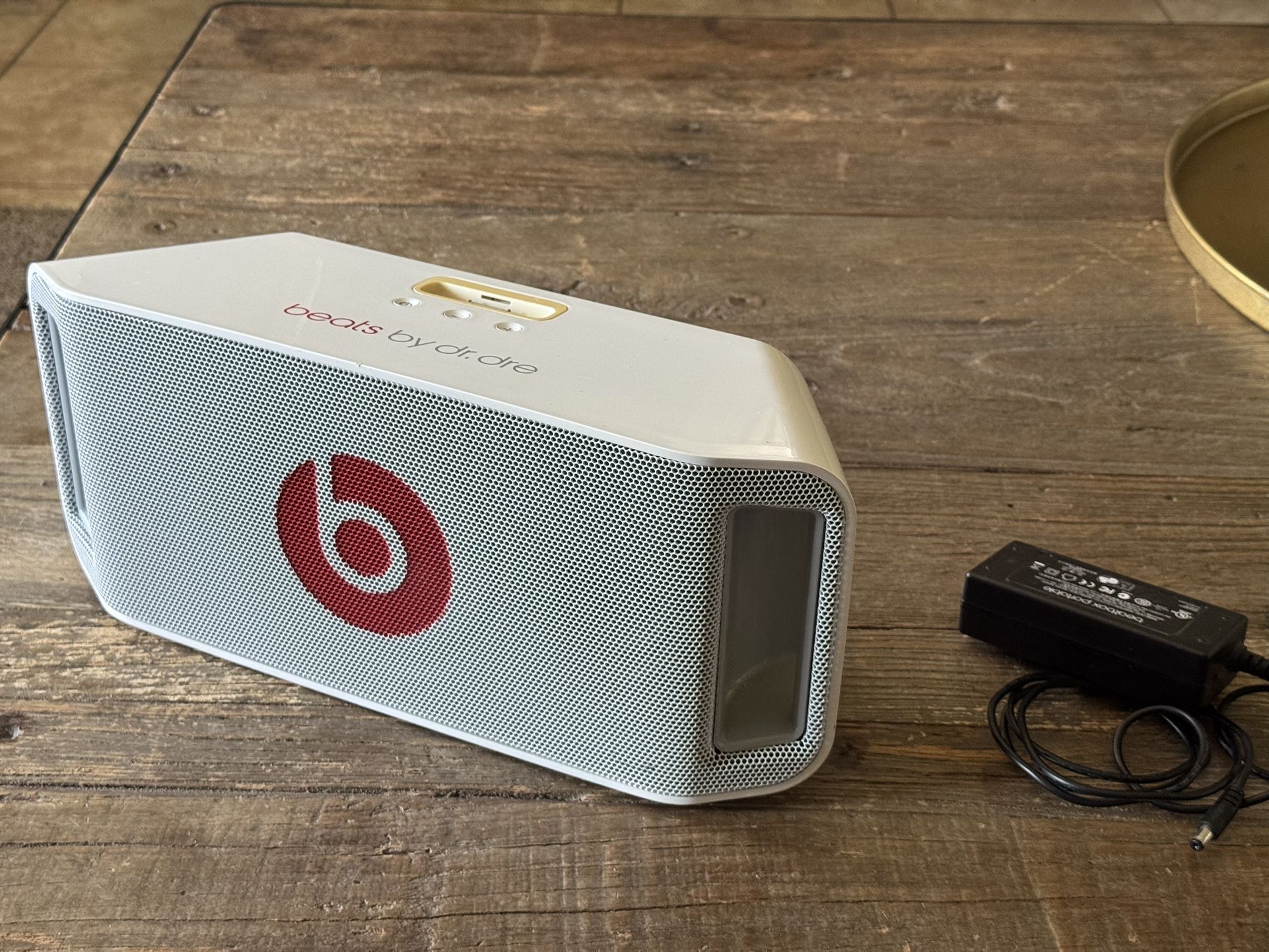 Beats by Dre Portable Speaker (White) — Great Condition!