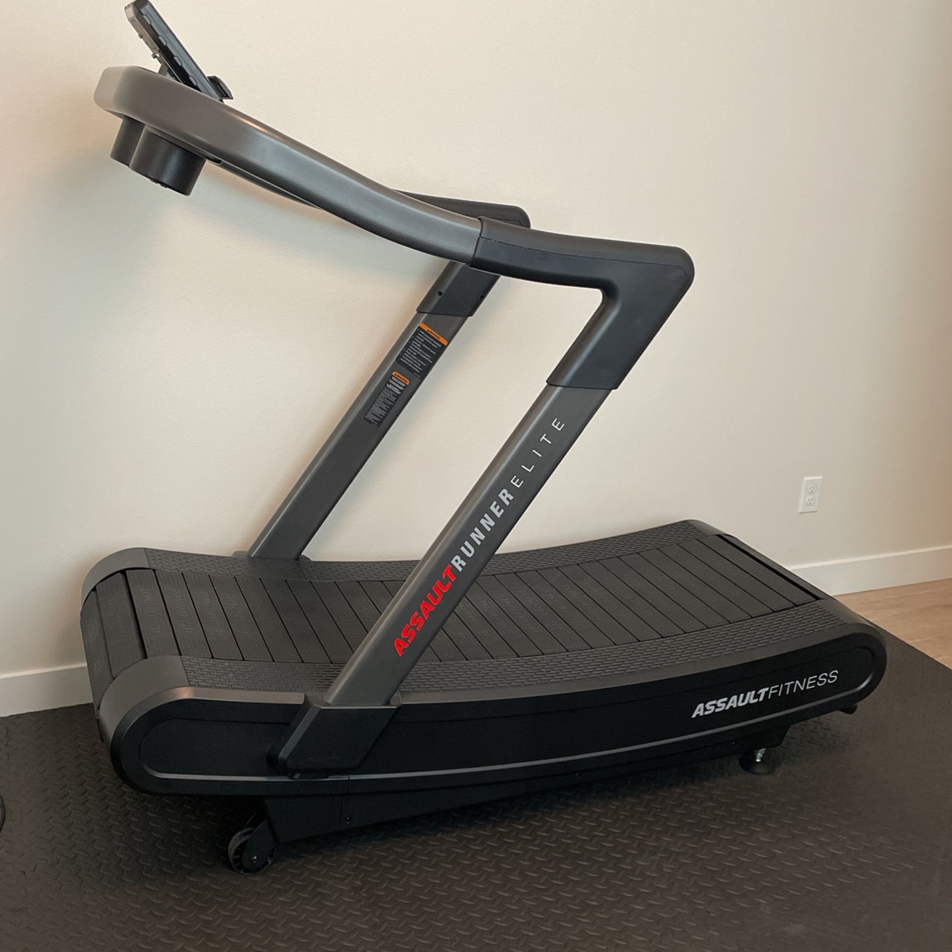 Assault Runner Elite Treadmill
