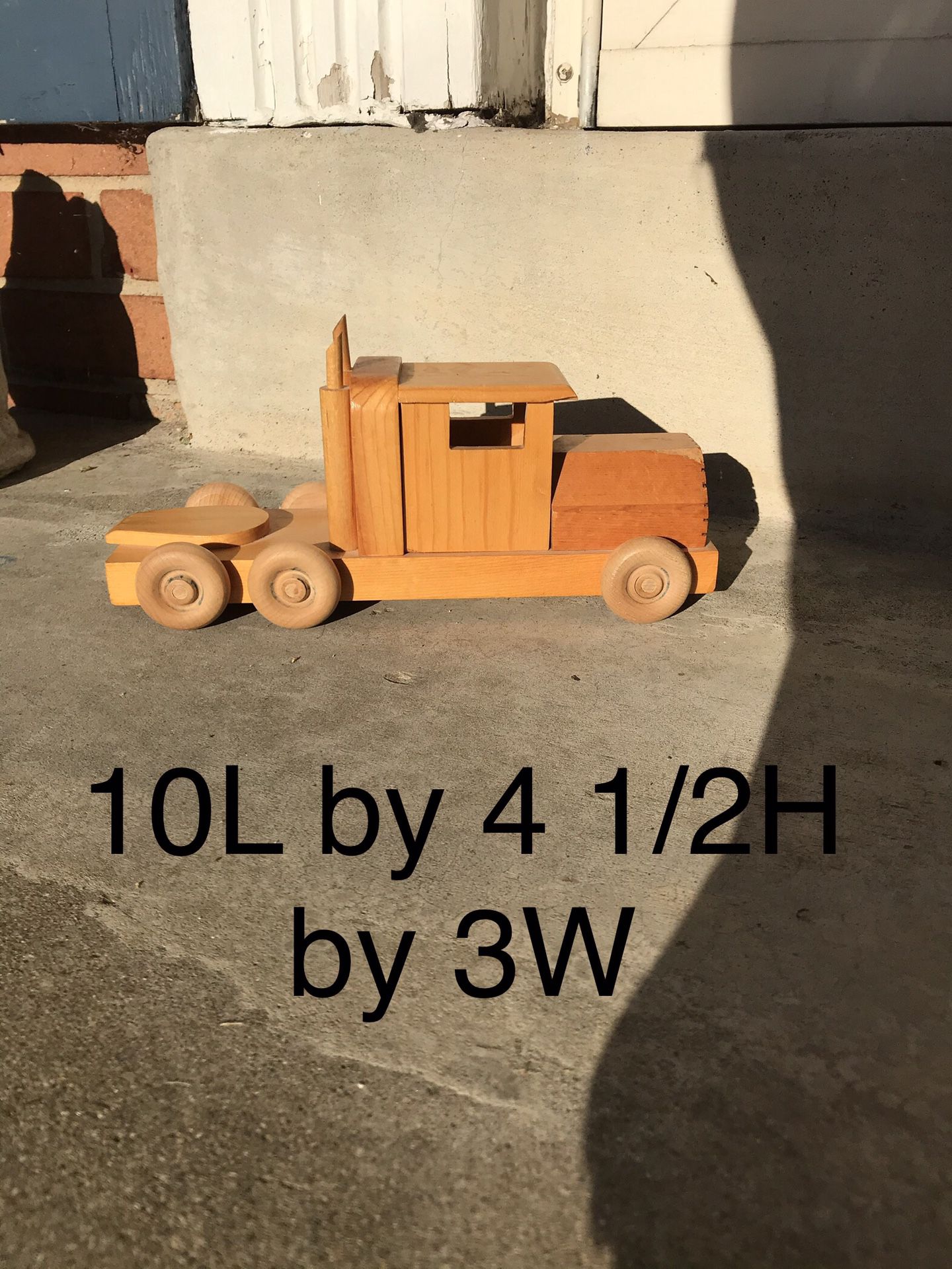 Wooden tractor trailer