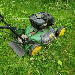 John Deere Js63 Lawn mower 