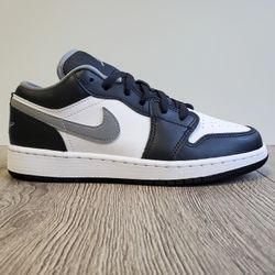 Jordan 1 Low Particle Grey Size 5y & 10