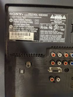Sony Bravia 40 inches TV with Mount (KDL-40EX500) for Sale in