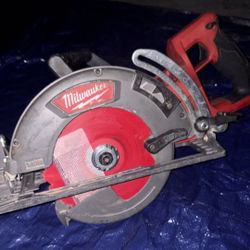 Milwaukee fuel brushless  Circular Saw
