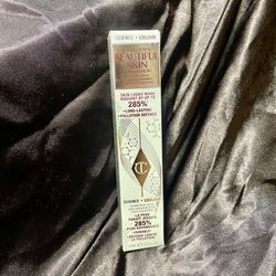 NIB! CHARLOTTE TILBURY foundation