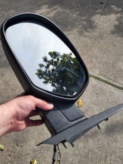 2007-2013 Chevrolet Silverado Driver Side Mirror