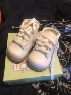 Toddler shoe size 2 wide