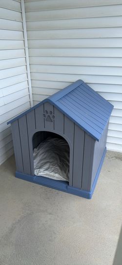 Dog house