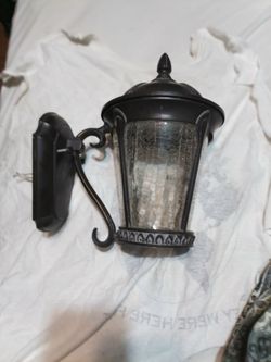 Outside light fixer