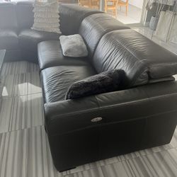 Modern Leather Sectional Sofa - Excellent Condition