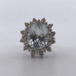 14k White Gold Diamond ring size 6