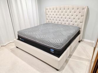 Sealy Posturepedic Premium Hybrid Silver Chill King Mattress + Box Springs | Ashley Furniture King Bed Frame Available – Great Condition – $600 OBO