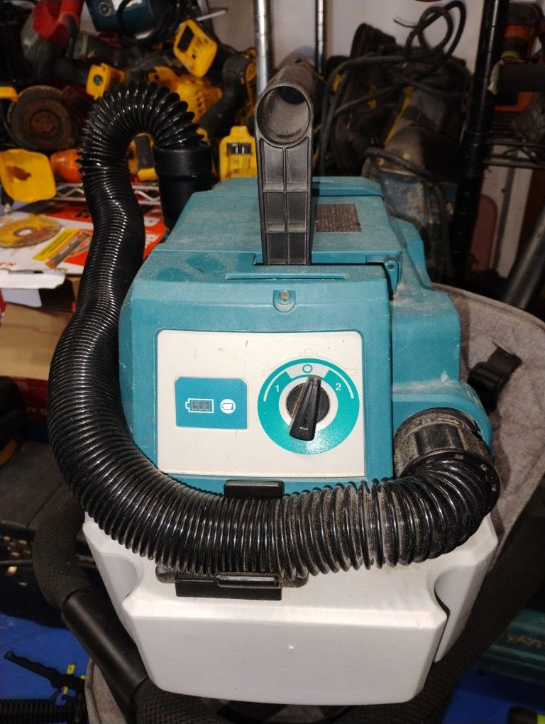 Makita Wet/Dry Vacuum $140