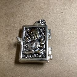 Silver Praying Box Charm with Angels. You can put  Inside a Prayer or Something you want to Say to God Daily. 