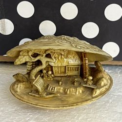 Vtg 1940's Celluloid Clam Shell Diorama With Village Scenery & Water Wheel Japan