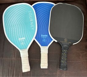 Pickleball Paddles