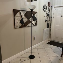 New Tall Floor Lamp Whit 💡 