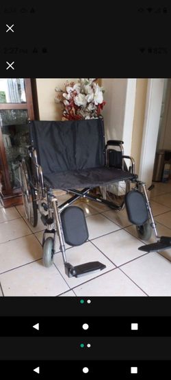 DRIVE OBESE WHEELCHAIR 26" WIDTH ELEVATED LEGREST CAPACITY 700 LBS HEAVY DUTY