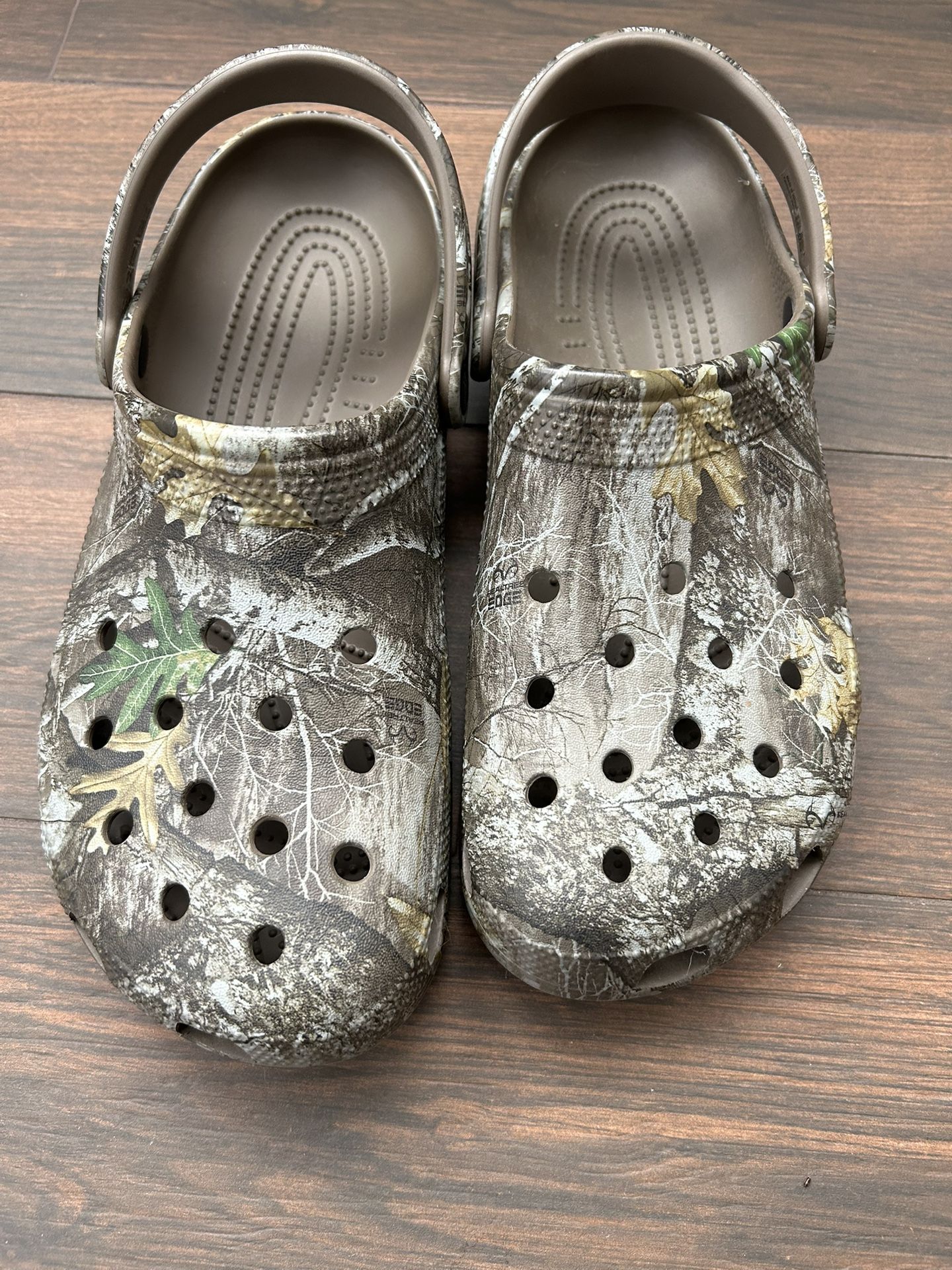 Men’s Croc Sandal Size 10