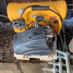 Dewalt  Compressor 